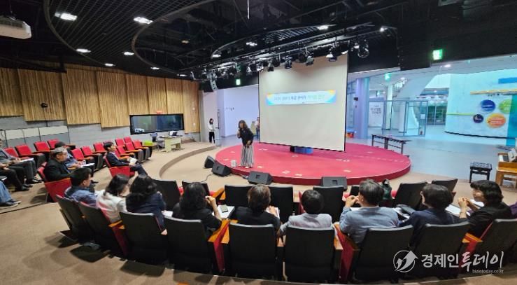 화천교육지원청, 2025년 상반기 학교 관리자 리더십 연수 운영