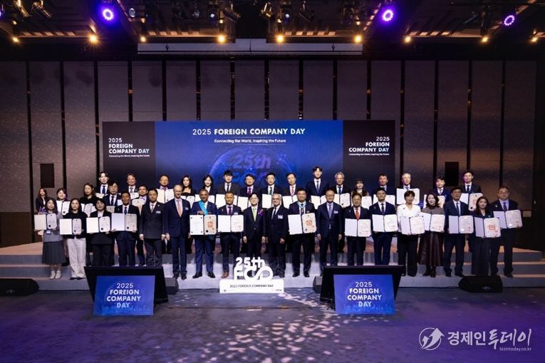 크라운월드와이드 제공