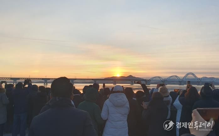 2026년 제15회 평택호 해맞이 행사 성황